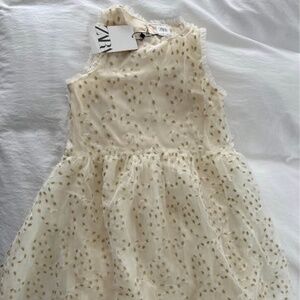 Embroidered Zara tulle dress for girls (brand new)- Size 9
